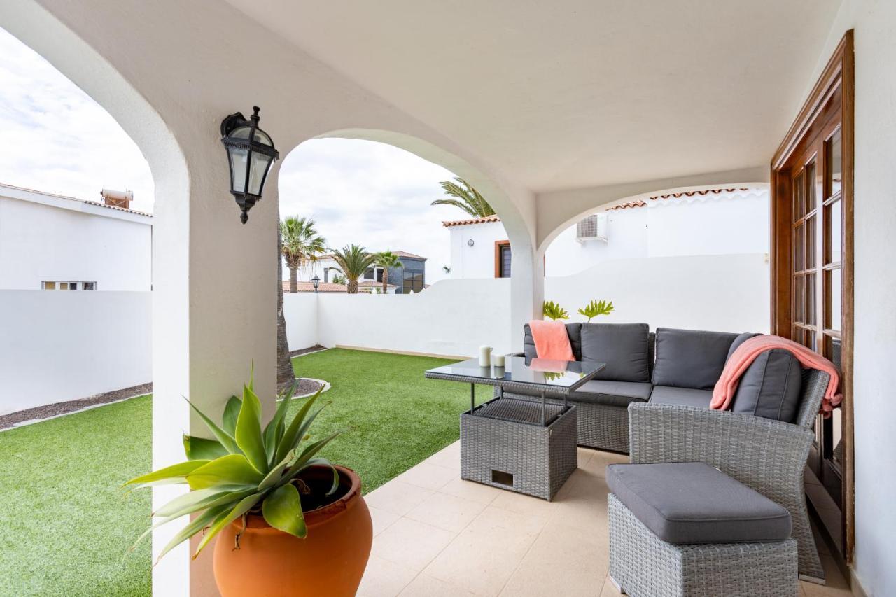 サンミゲル・デ・アボナ Casa Bransford, Excellent, Sunny House With Private Heated Poolヴィラ エクステリア 写真