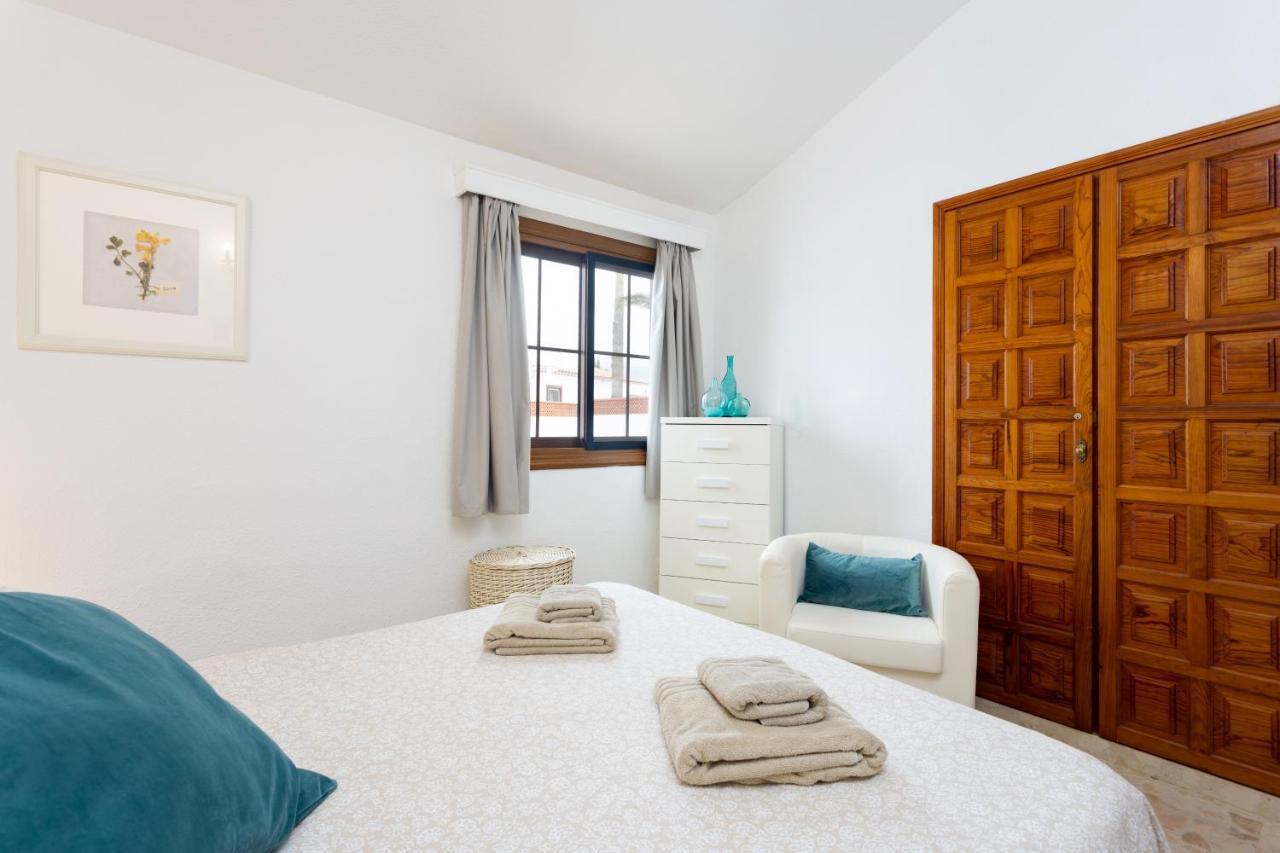 サンミゲル・デ・アボナ Casa Bransford, Excellent, Sunny House With Private Heated Poolヴィラ エクステリア 写真