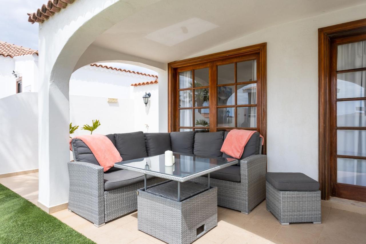 サンミゲル・デ・アボナ Casa Bransford, Excellent, Sunny House With Private Heated Poolヴィラ エクステリア 写真