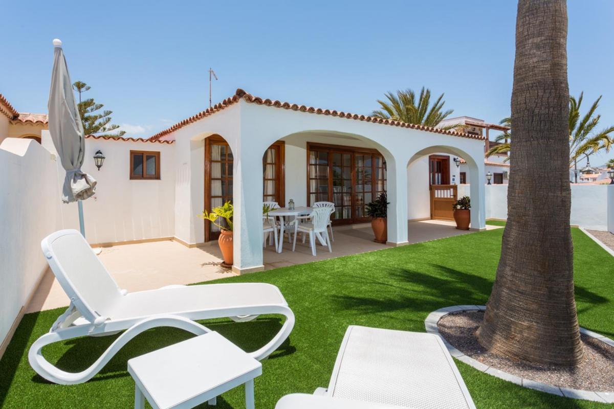 サンミゲル・デ・アボナ Casa Bransford, Excellent, Sunny House With Private Heated Poolヴィラ エクステリア 写真